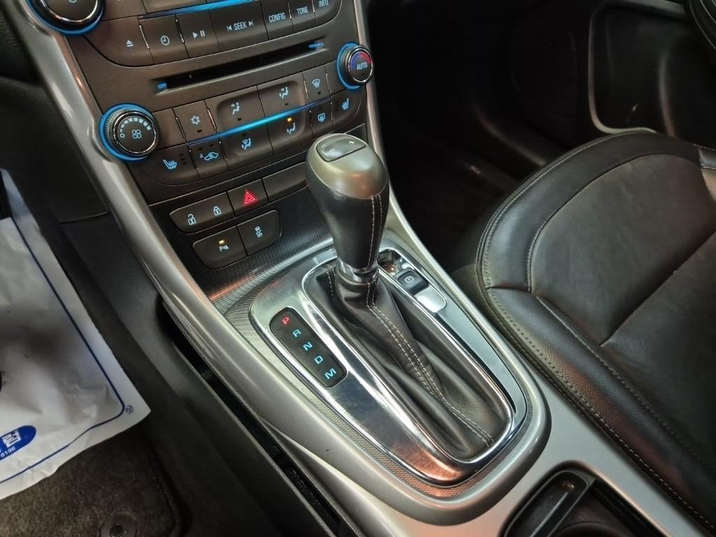 Chevrolet Malibu - Vista 5