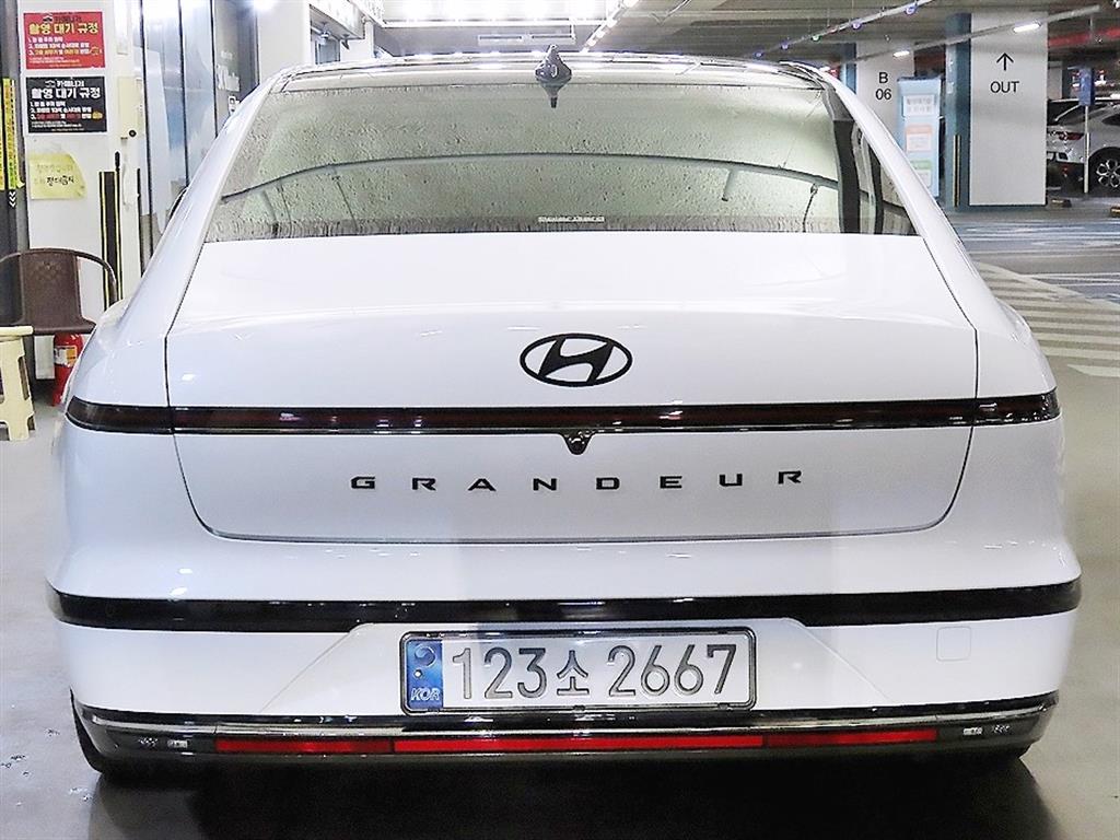 HYUNDAI Grandeur - Vista 5