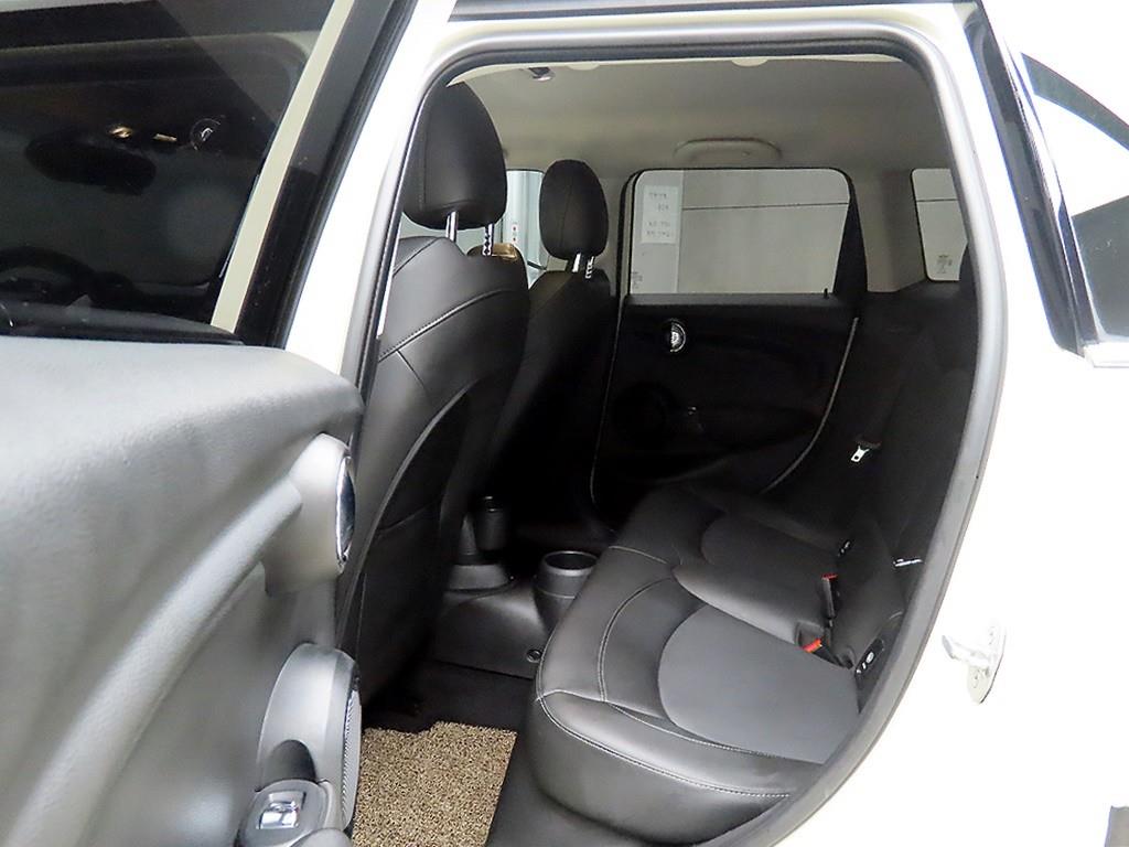 Mini Cooper - Vista 6