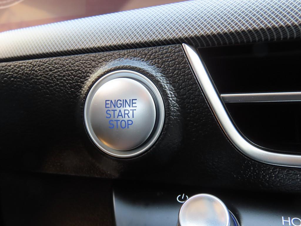 HYUNDAI Sonata - Vista 12