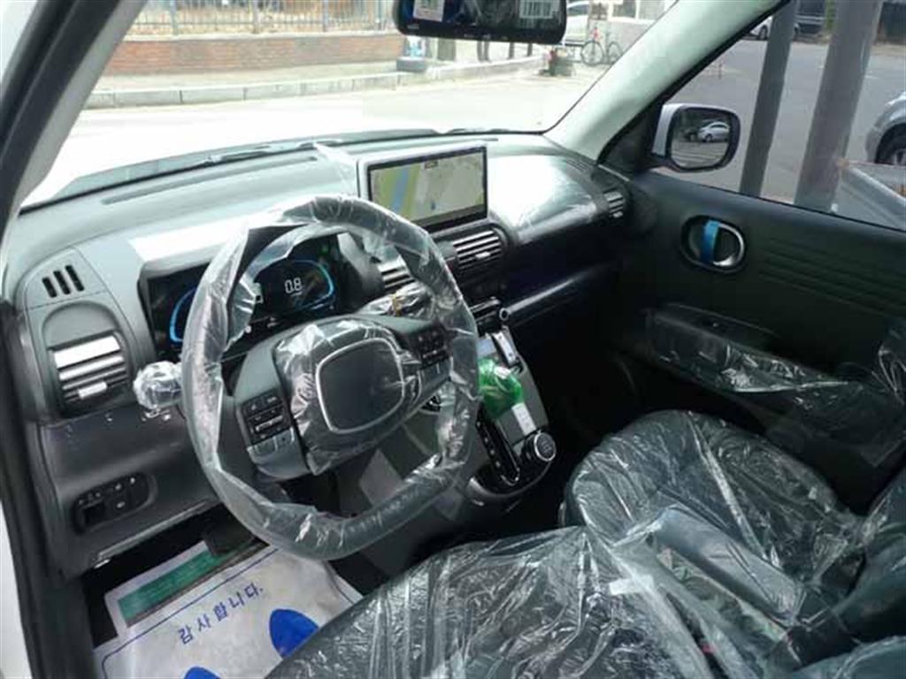 HYUNDAI Casper - Vista 8