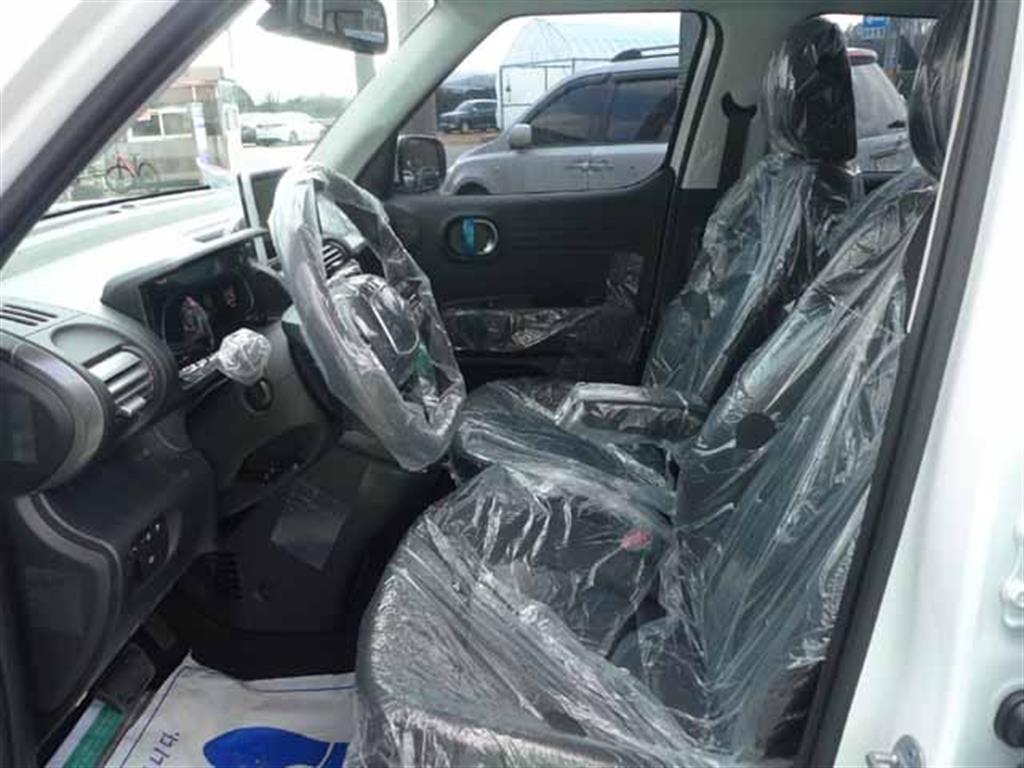 HYUNDAI Casper - Vista 11