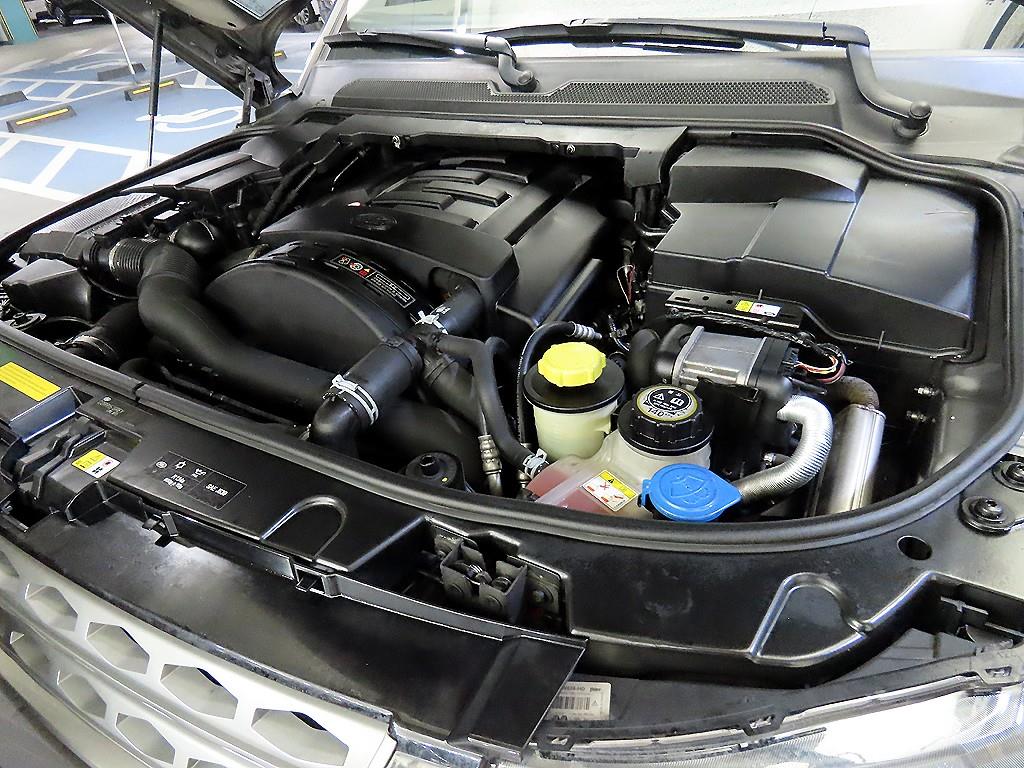 Land Rover Discovery 2016 Gris - Importación desde Corea - HF Imports Iquique - Foto 19