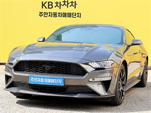 Ford Mustang - Vista 4