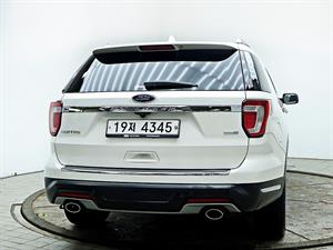 Ford Explorer - Vista 6