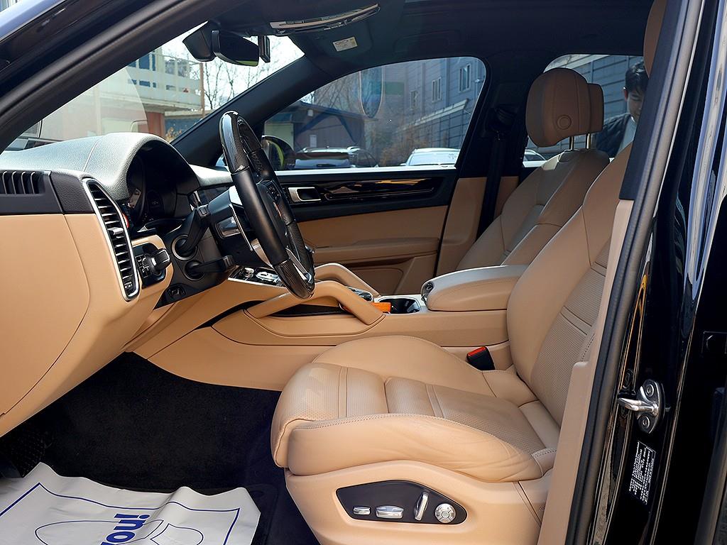 Porsche Cayenne 2021 Negro - Importación desde Corea - HF Imports Iquique - Foto 10