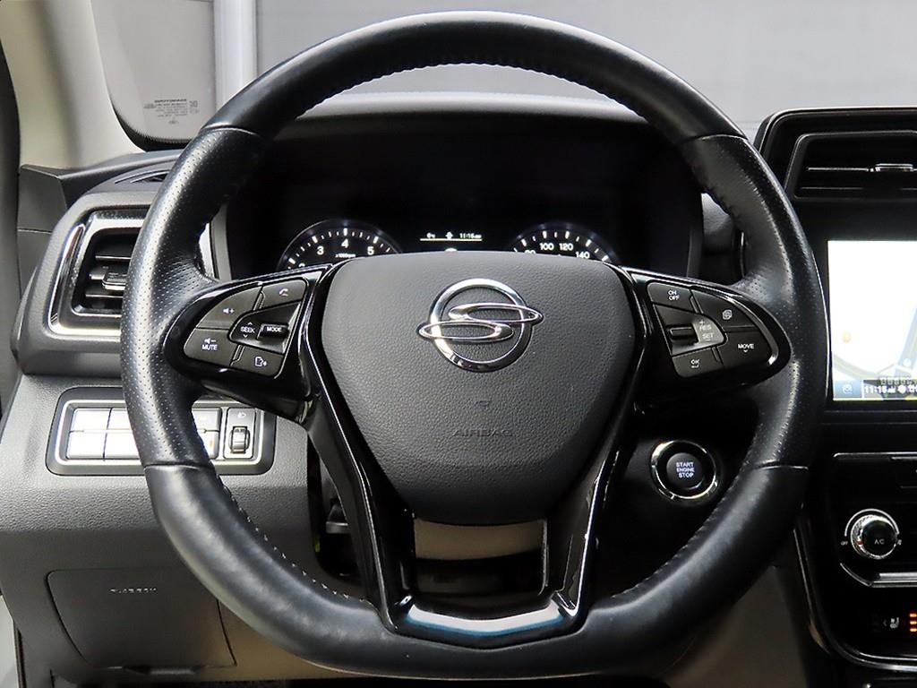 Ssangyong Tivoli - Vista 9