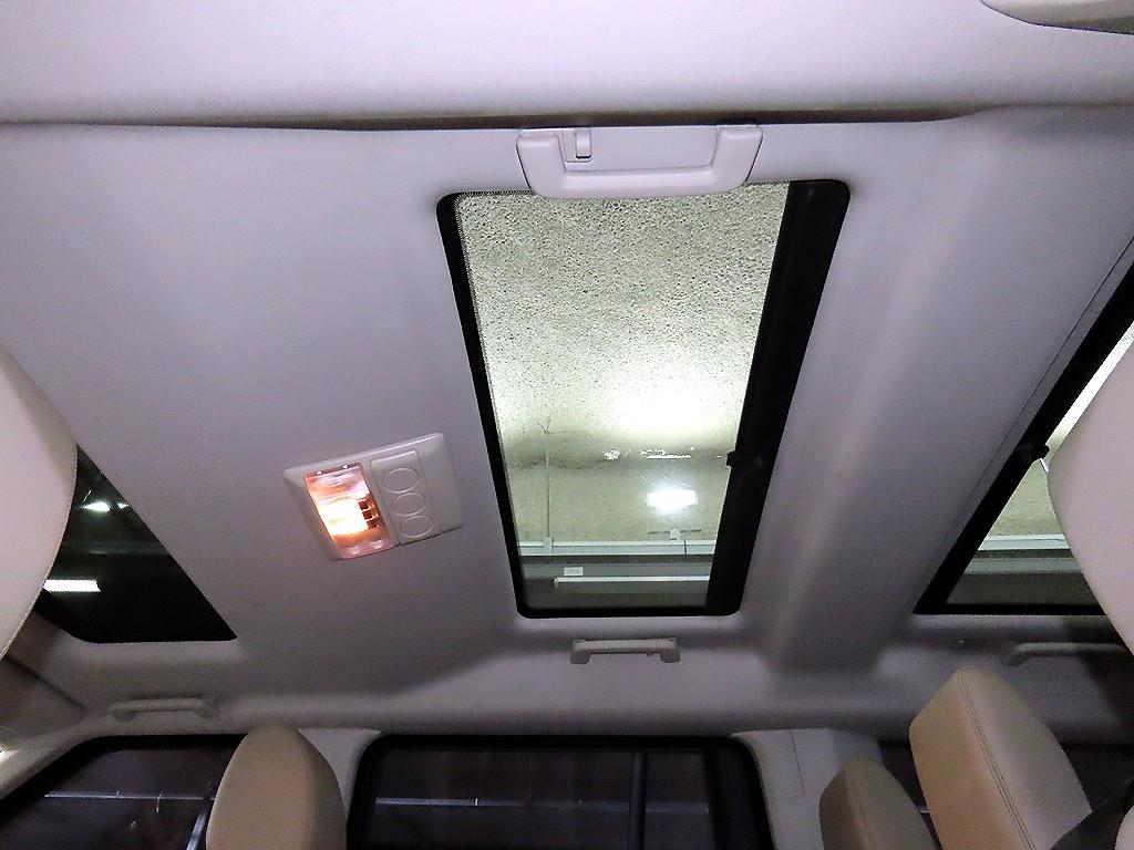 Land Rover Discovery 2016 Gris - Importación desde Corea - HF Imports Iquique - Foto 16