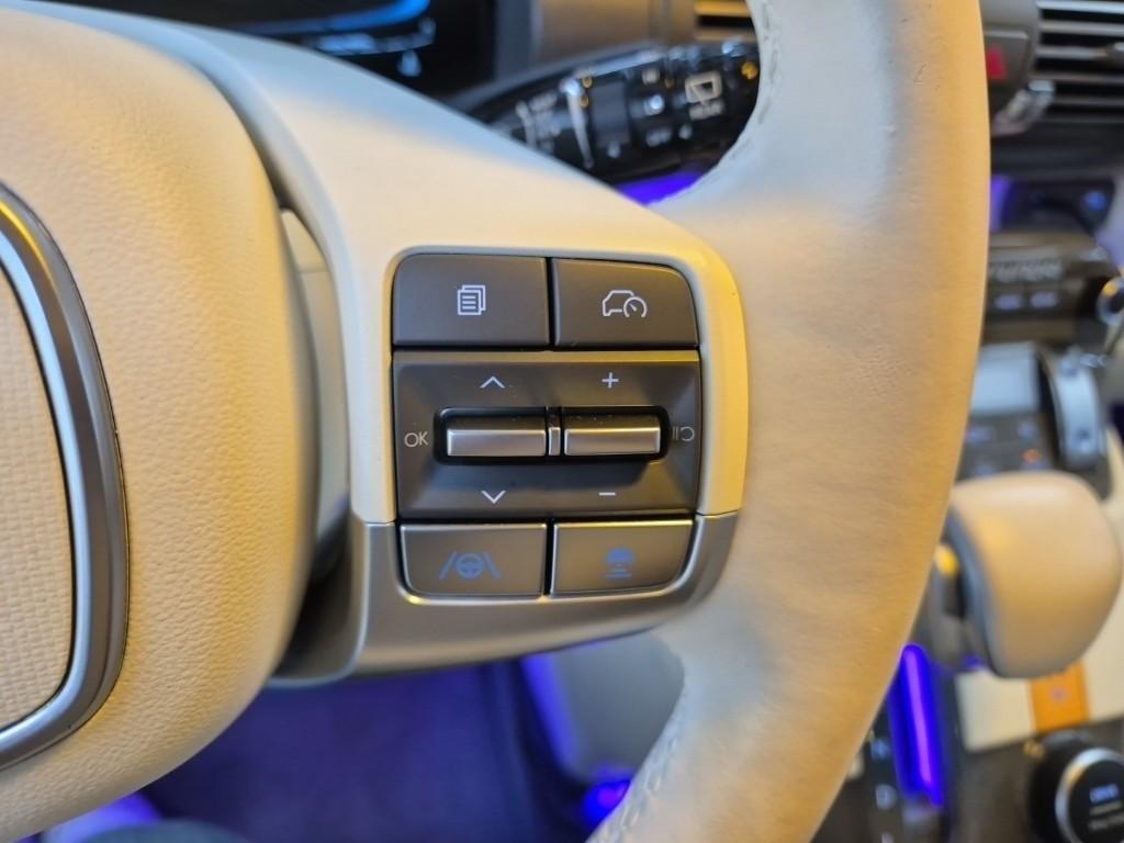 HYUNDAI Casper - Vista 8