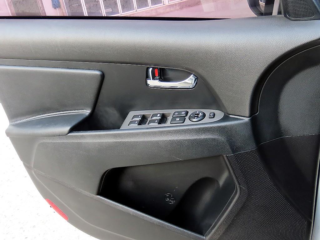 KIA Sportage - Vista 11