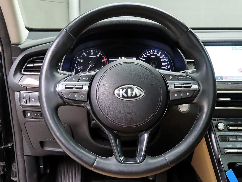 KIA K7 - Vista 9