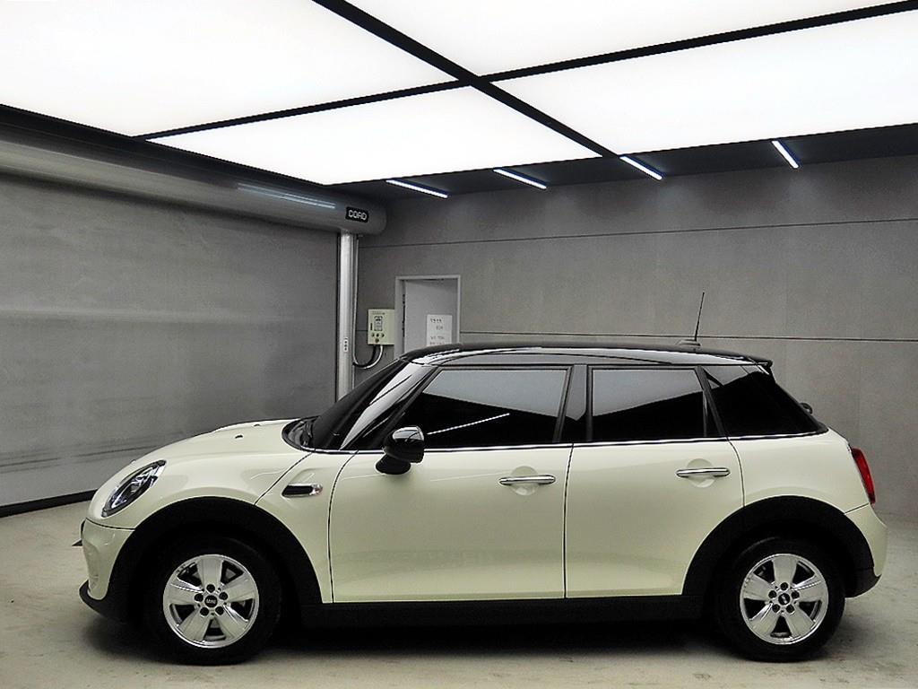 Mini Cooper - Vista 4