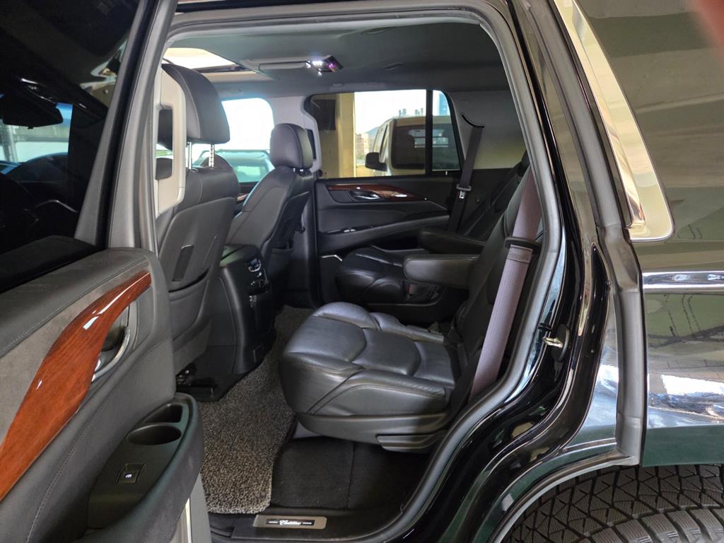 Cadillac Escalade - Vista 7