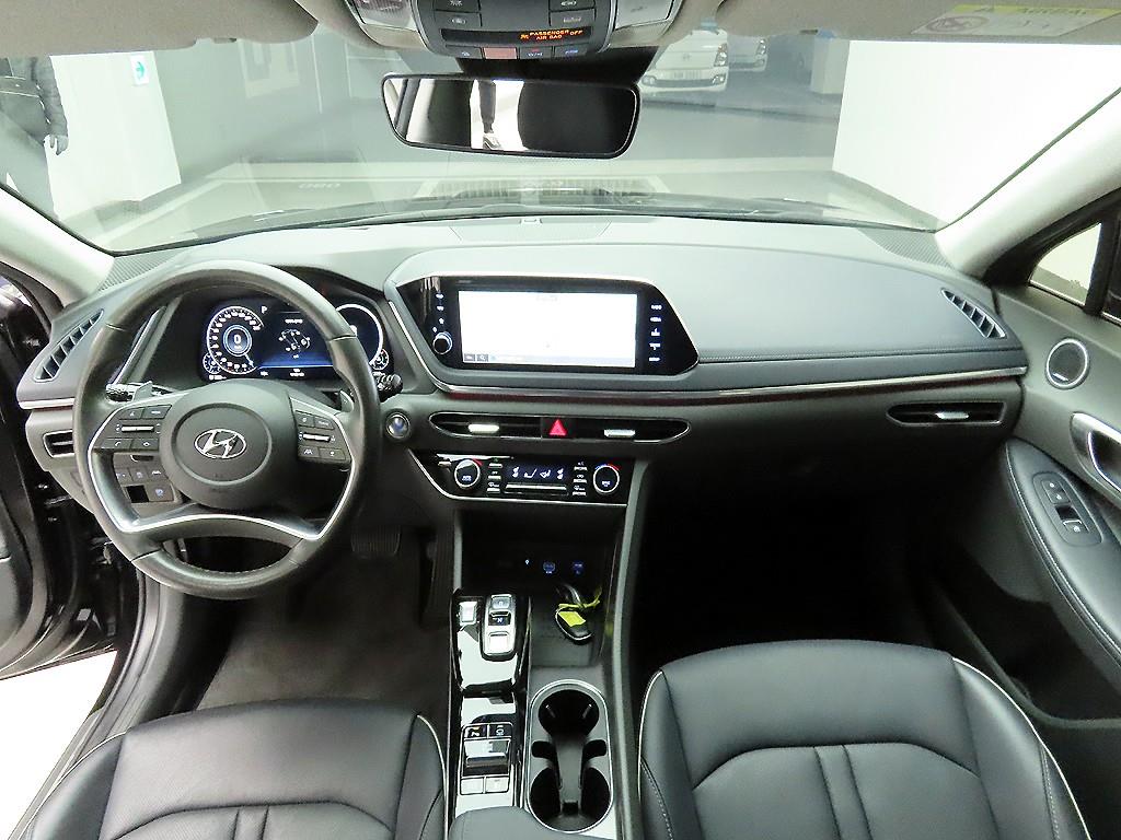 HYUNDAI Sonata - Vista 8