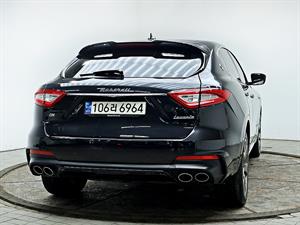 Maserati Levante - Vista 6