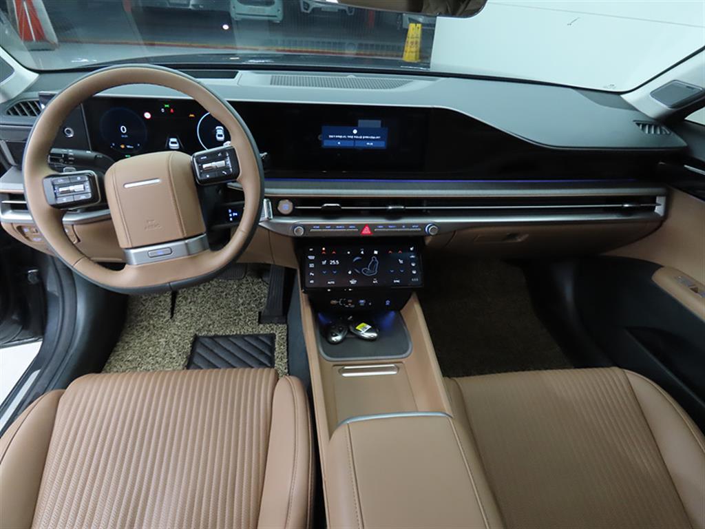 HYUNDAI Grandeur - Vista 7