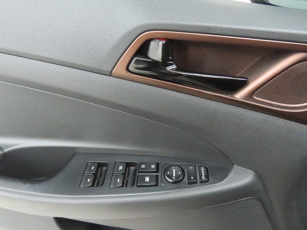 HYUNDAI Tucson - Vista 9