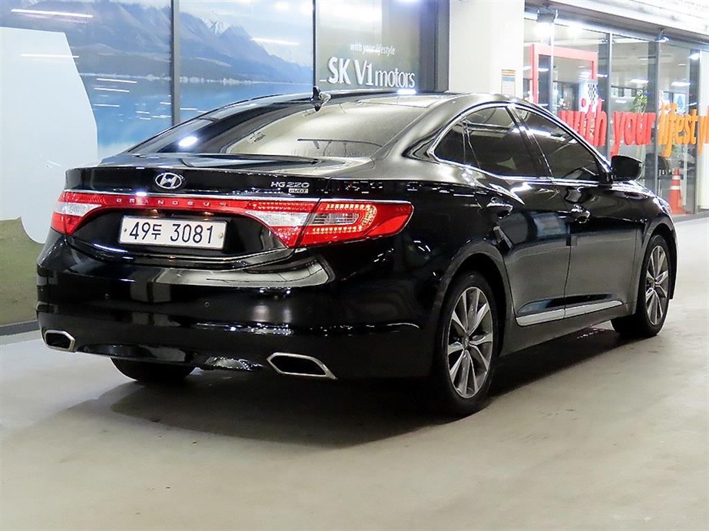 HYUNDAI Grandeur - Vista 4