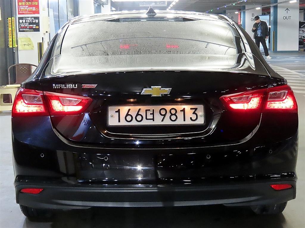 Chevrolet Malibu - Vista 5