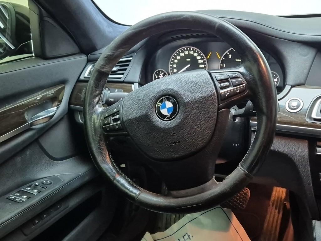 BMW 7 Series - Vista 9