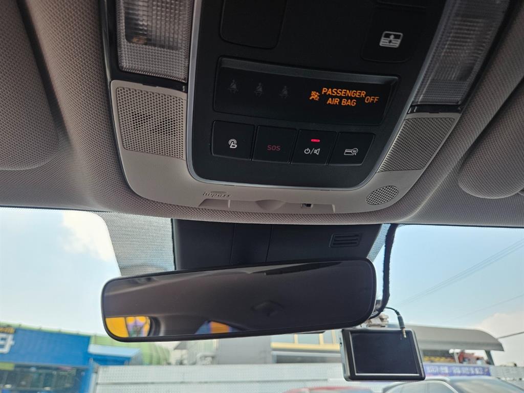 HYUNDAI Sonata - Vista 10