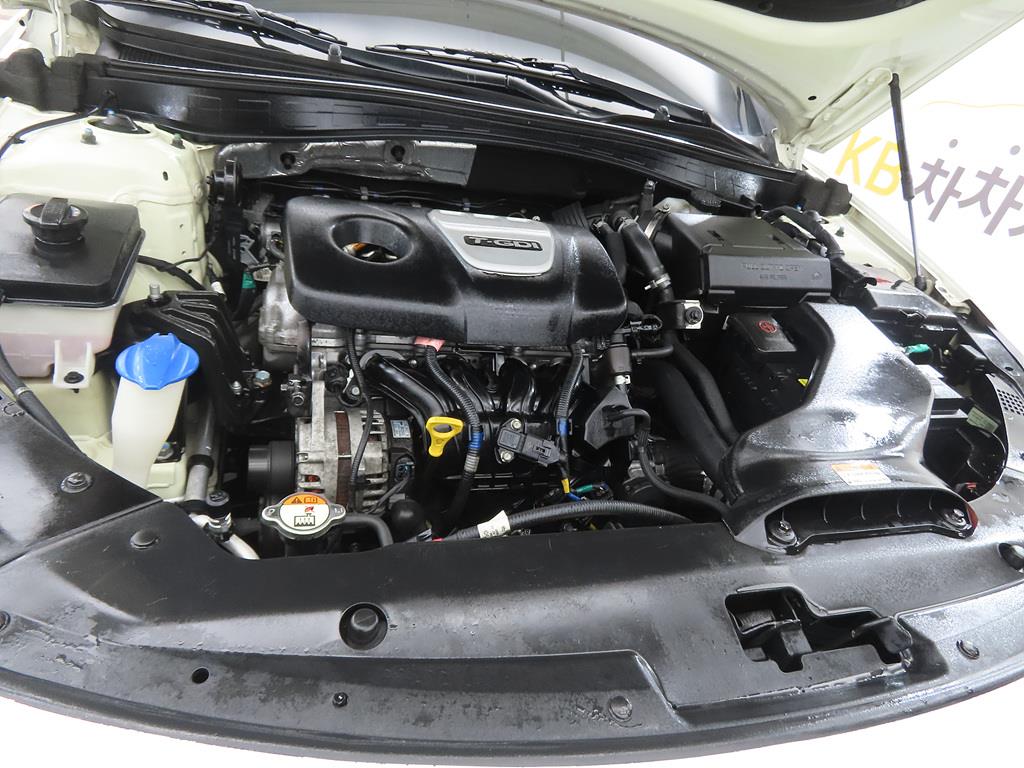 KIA K5 2019 Blanco - Importación desde Corea - HF Imports Iquique - Foto 19