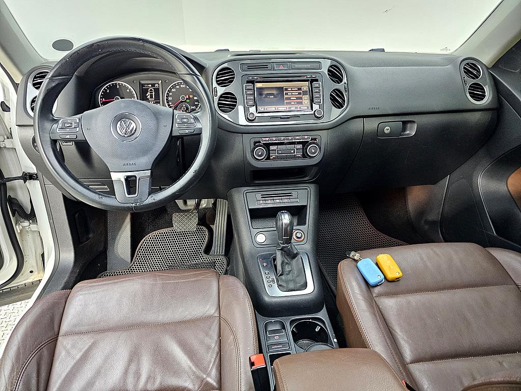 Volkswagen Tiguan - Vista 5