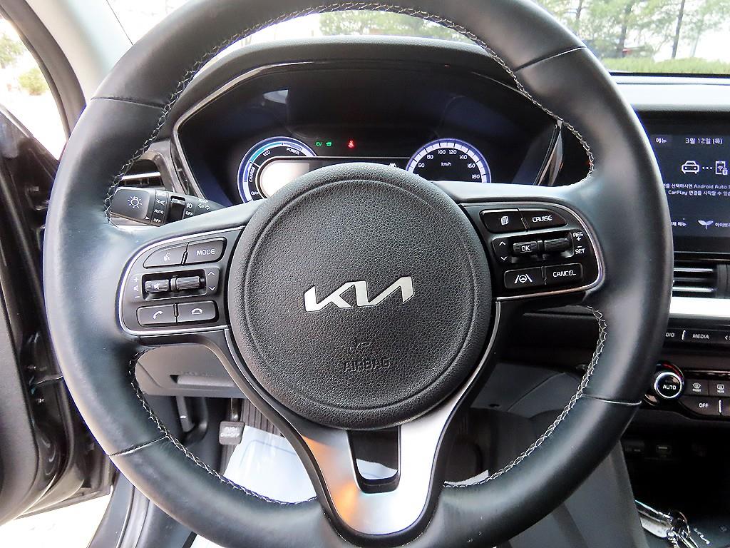 KIA Niro - Vista 8