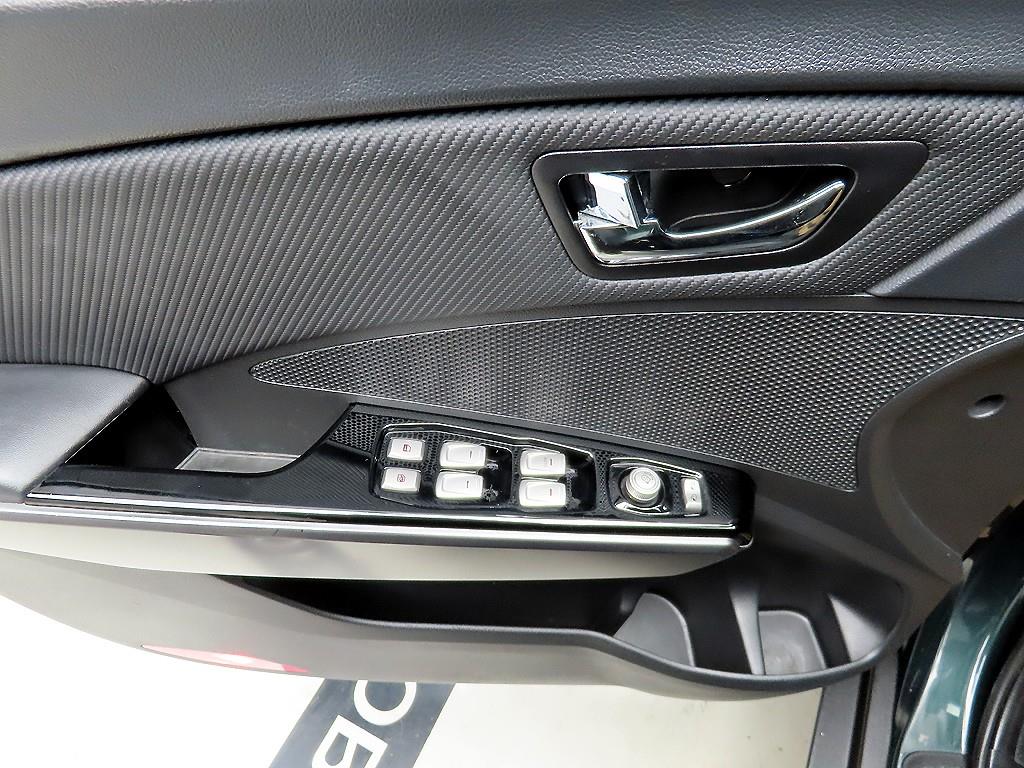 Ssangyong Tivoli - Vista 11