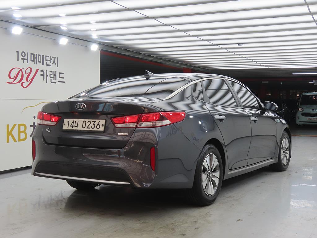 KIA K5 - Vista 4