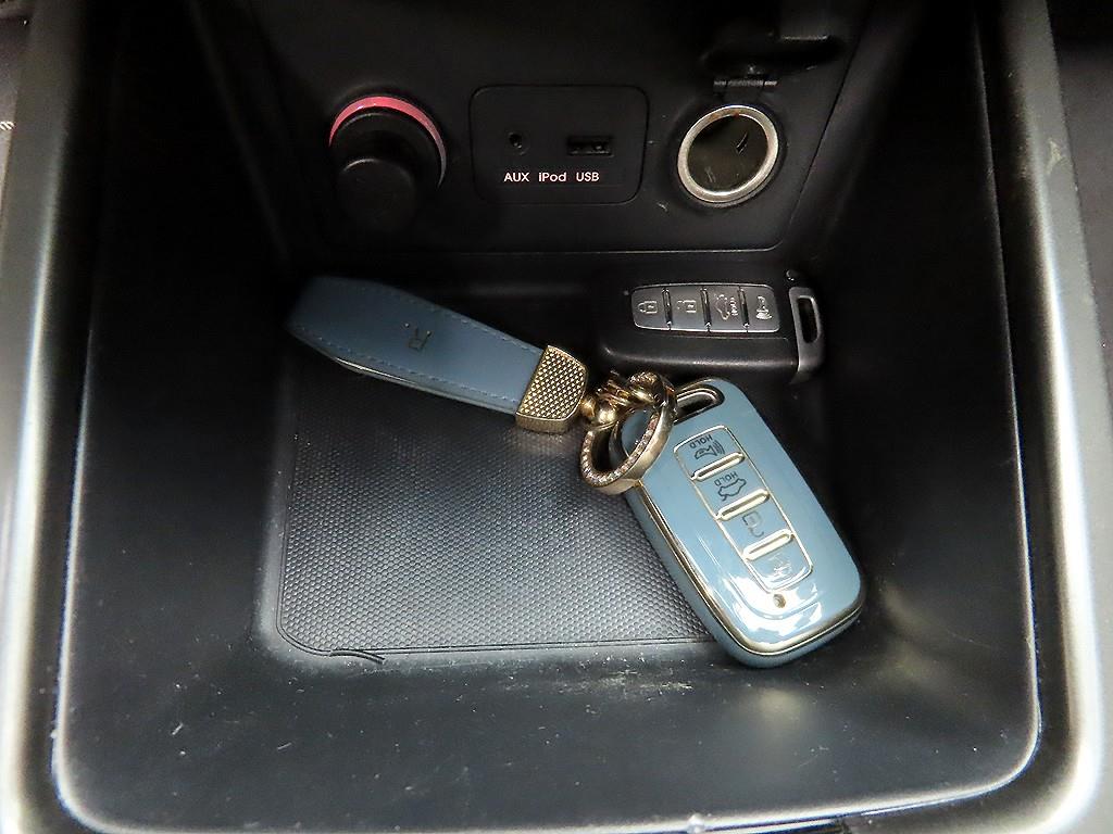 KIA Forte 2010 Blanco - Importación desde Corea - HF Imports Iquique - Foto 13