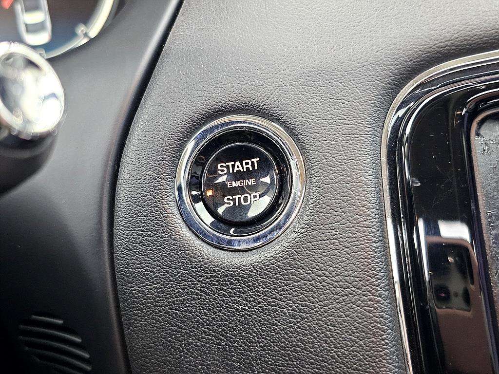 Jaguar XJ - Vista 12