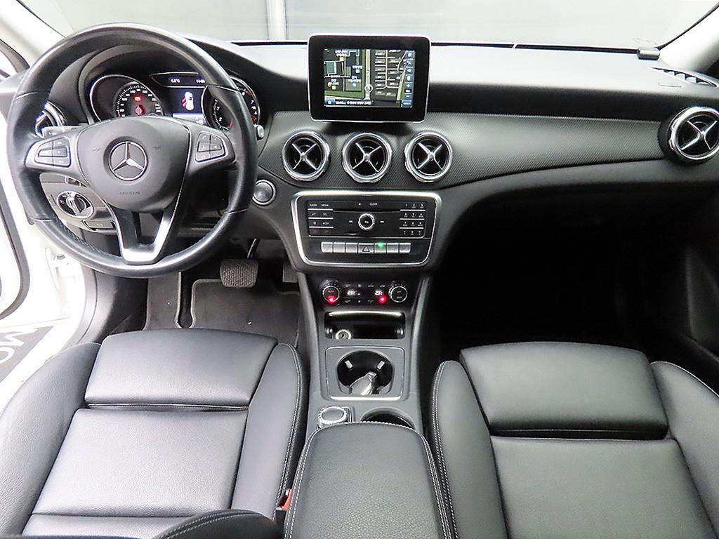 Mercedes Benz GLA Class - Vista 7