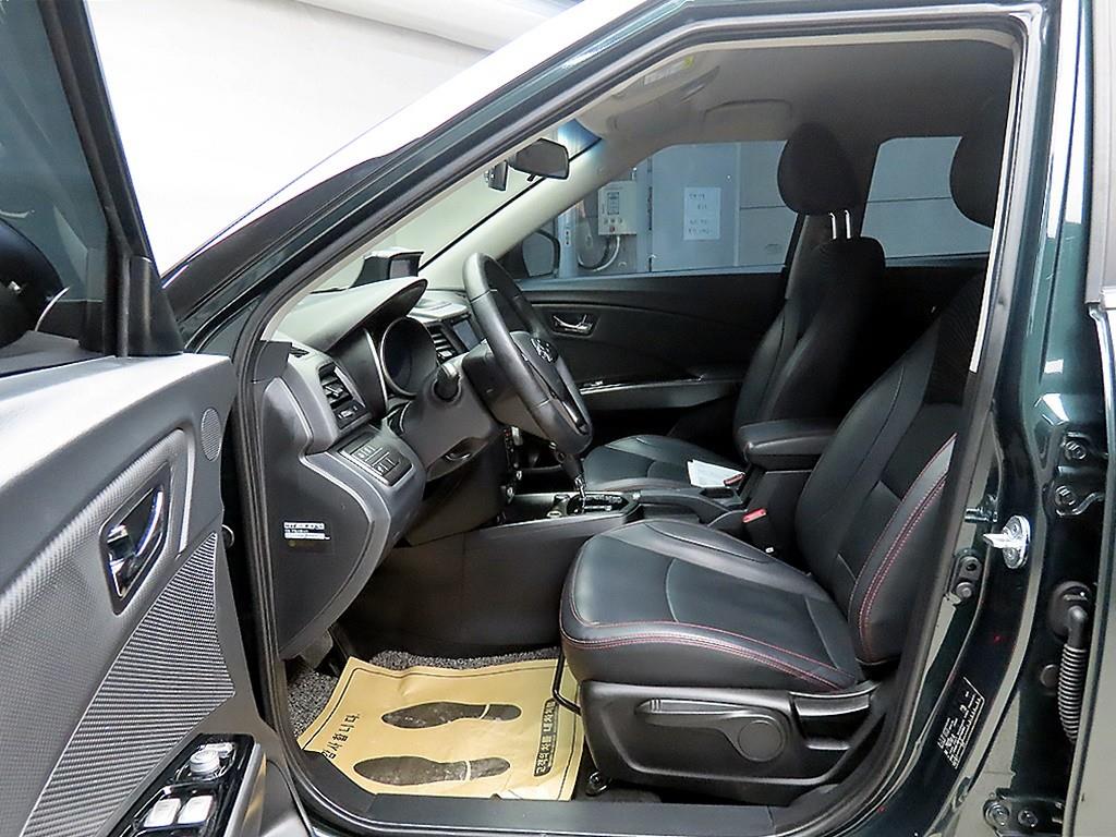 Ssangyong Tivoli - Vista 5