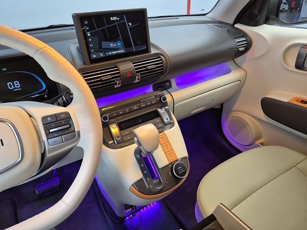 HYUNDAI Casper - Vista 10