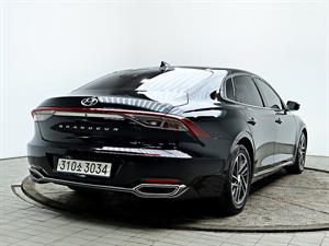 HYUNDAI Grandeur - Vista 8