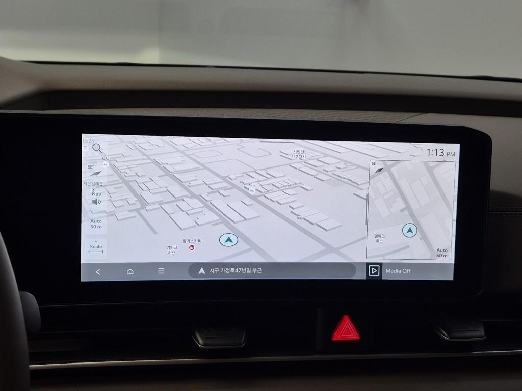 KIA Carnival - Vista 12