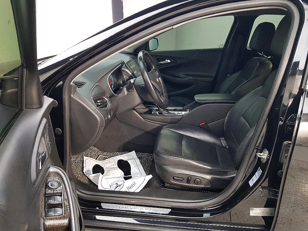 Chevrolet Malibu - Vista 8