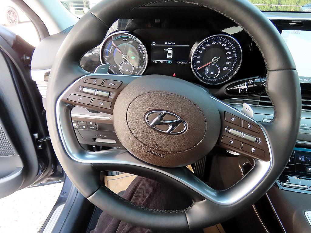 HYUNDAI Grandeur - Vista 8