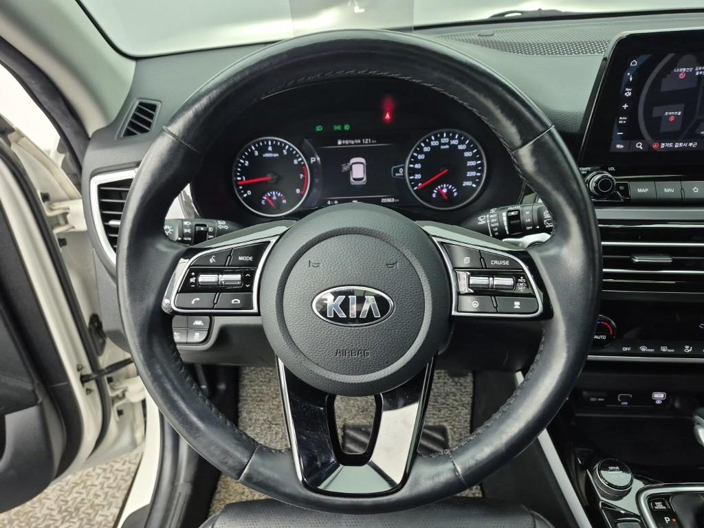 KIA Seltos - Vista 9