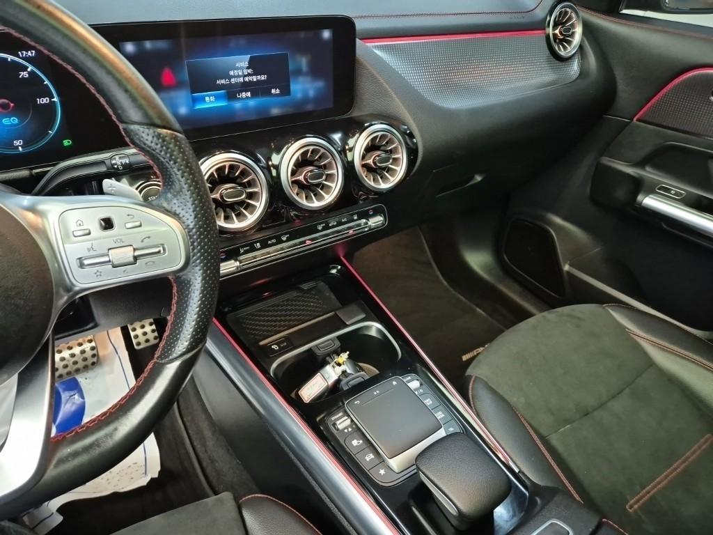 Mercedes Benz EQA - Vista 10