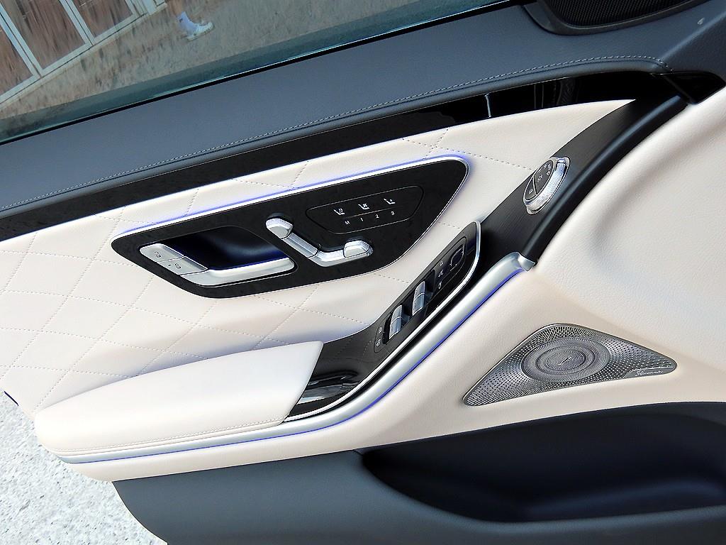 Mercedes Benz S Class - Vista 12