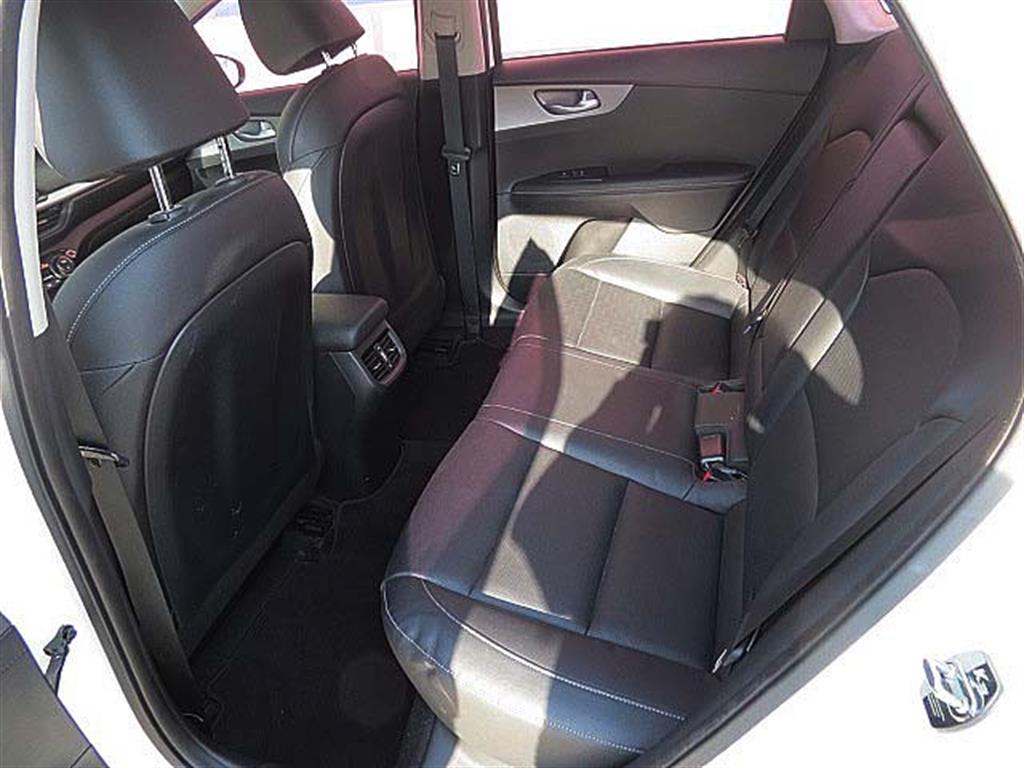 KIA K3 2019 Blanco - Importación desde Corea - HF Imports Iquique - Foto 7