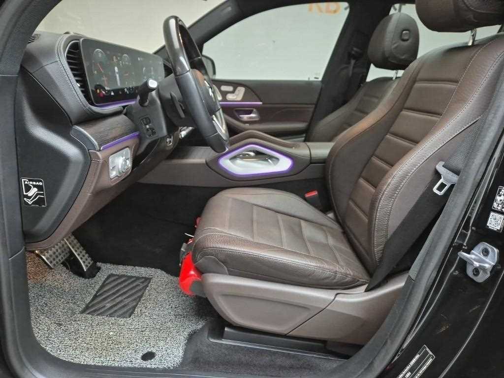 Mercedes Benz GLS Class - Vista 11