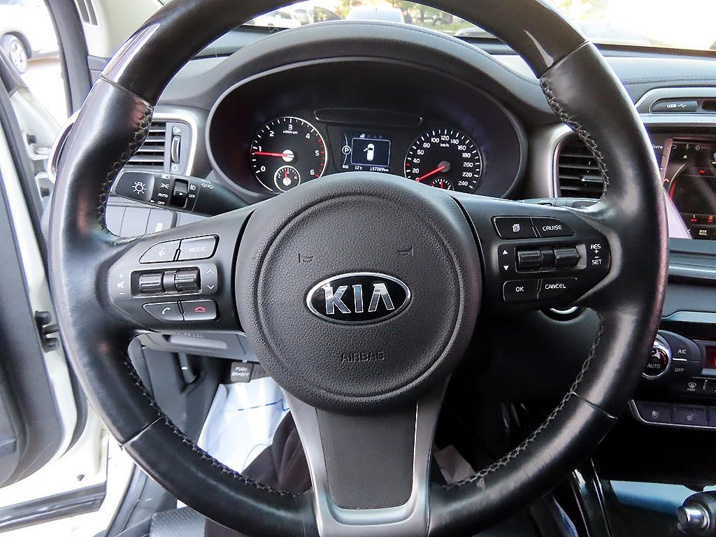 KIA Sorento - Vista 8