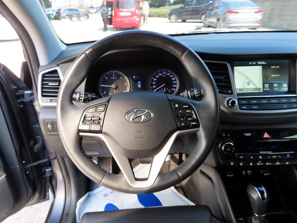HYUNDAI Tucson - Vista 8