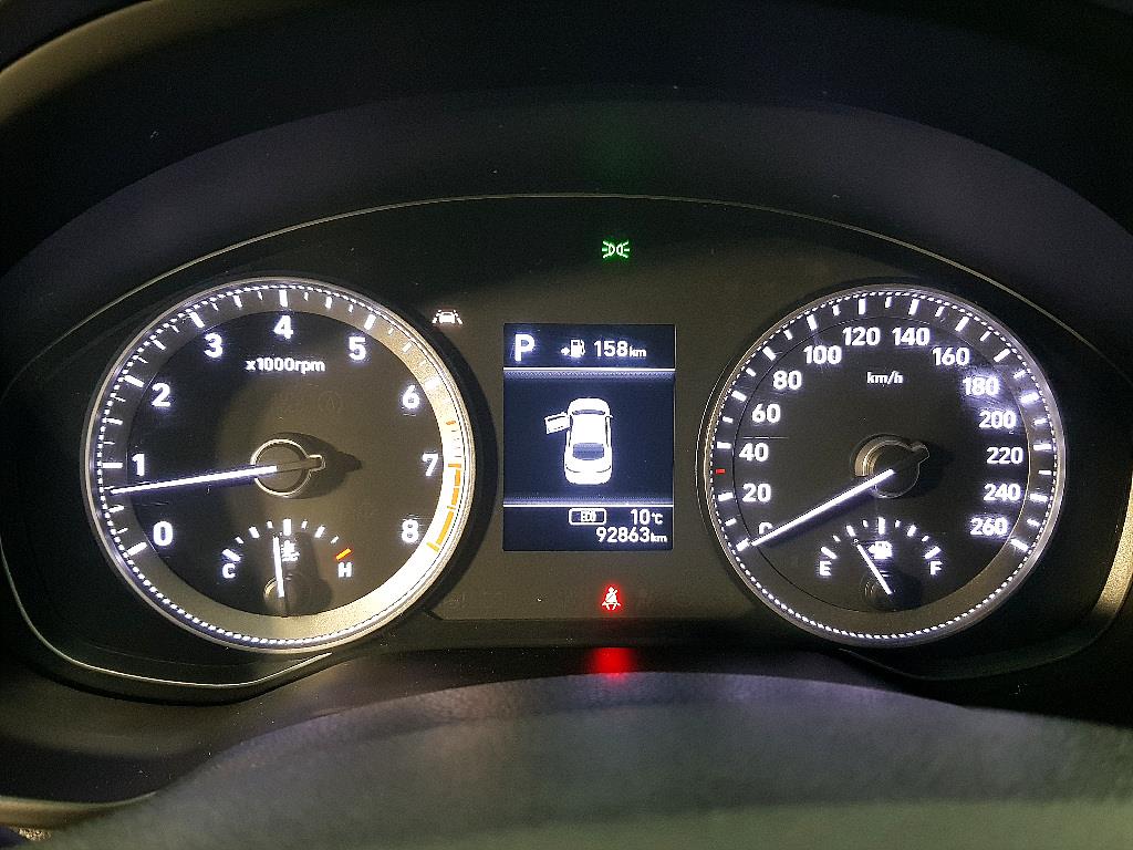 HYUNDAI Grandeur - Vista 7