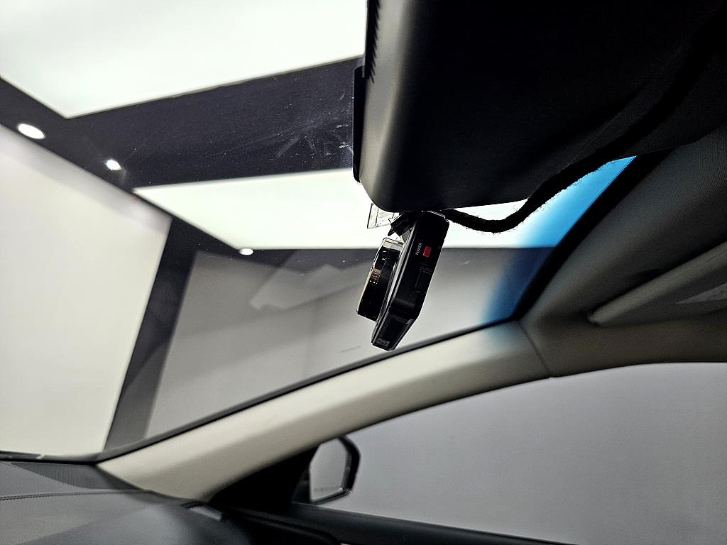 HYUNDAI Grandeur - Vista 12