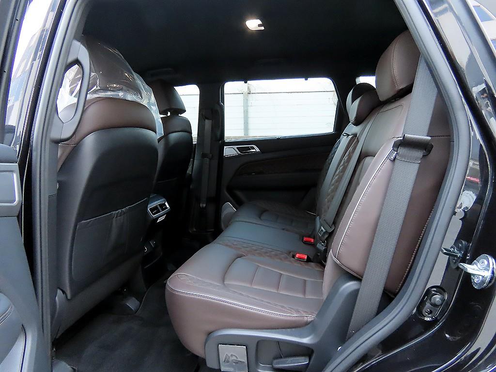 Ssangyong Rexton - Vista 6