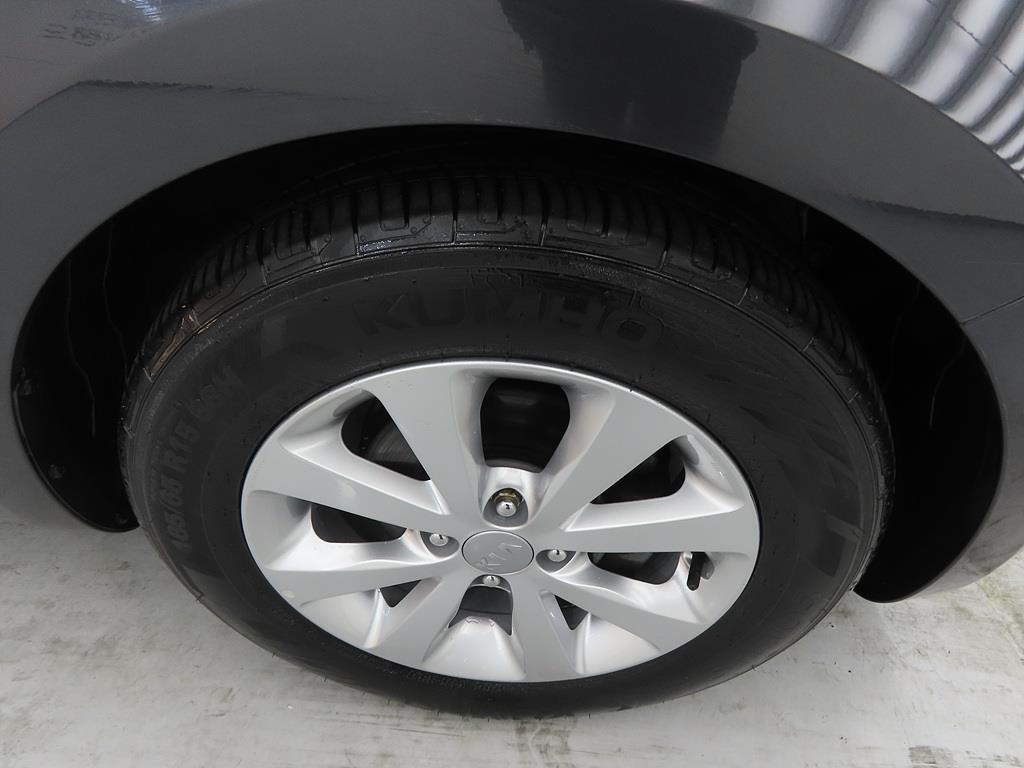 KIA Pride 2012 Gris - Importación desde Corea - HF Imports Iquique - Foto 18